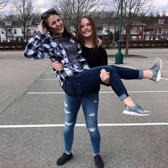 Meet your Posher, Cassie - Picture 1 of 1